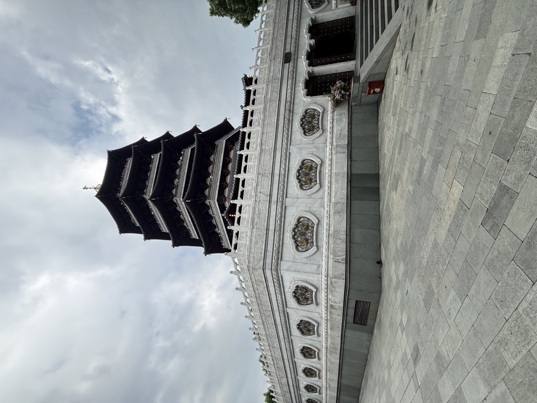 Leifeng Pagoda exterior